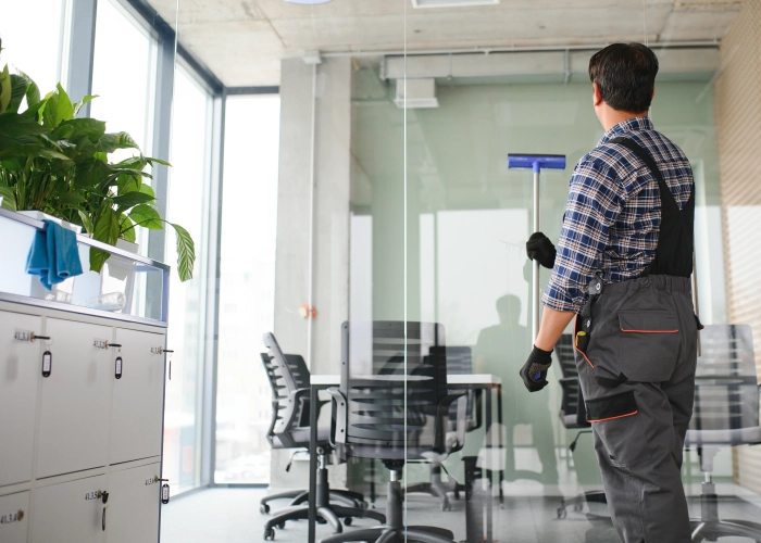 Nettoyage professionnel pour sociétés et grands bureaux à Cannes 06400